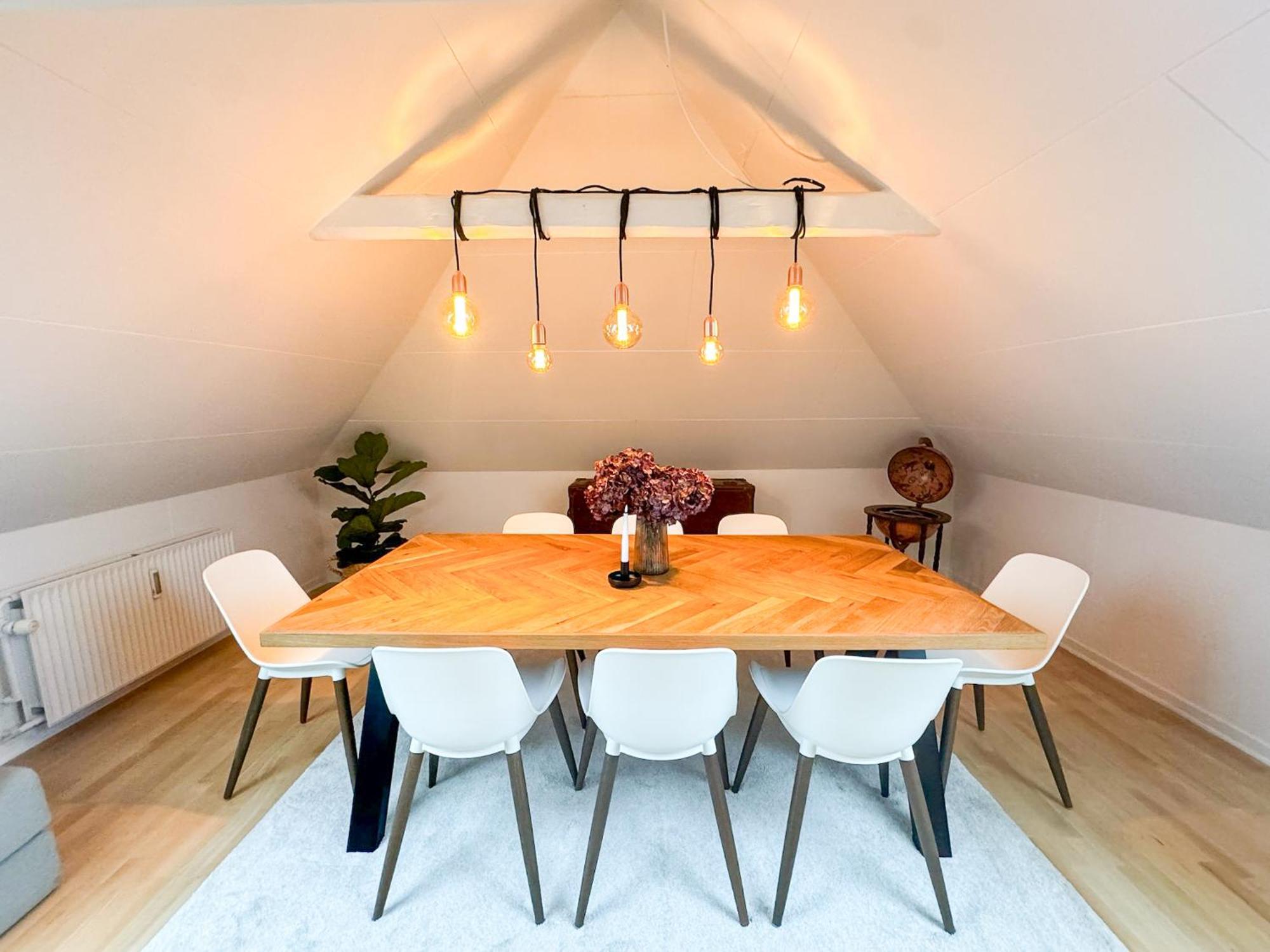 Spacious And Modern House Close To Center Apartment *